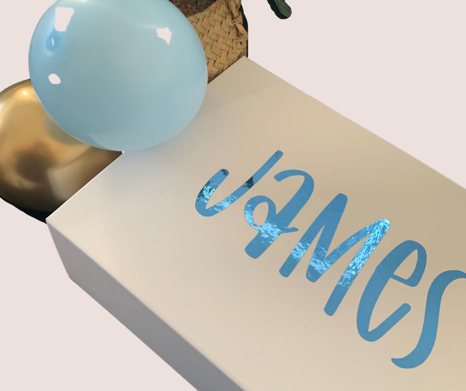 Magnetic gift box with personalised name only